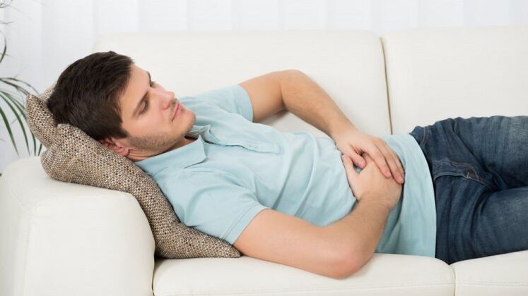 dor abdominal devido a parasitas